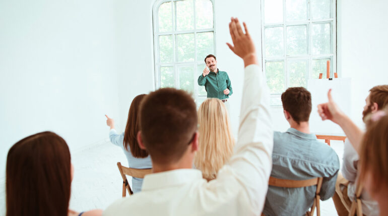 How to Stay on Budget During Kitchen